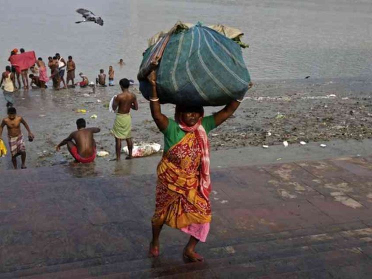 L'India dopo 160 anni depenalizza l'adulterio