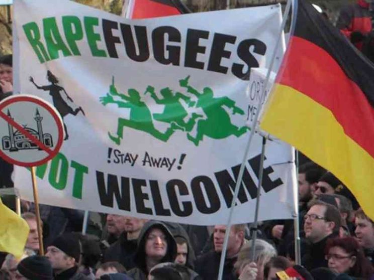 Così la politica in Italia ed Europa si bestializza