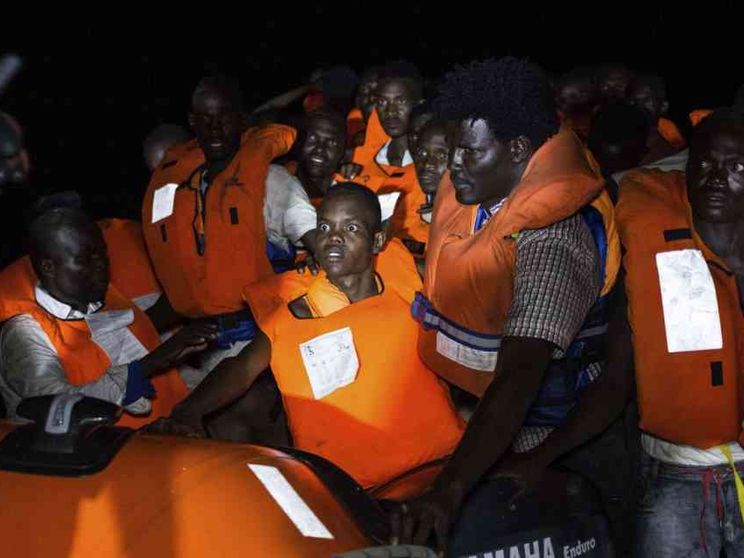 La fiducia dei migranti e la sfiducia degli italiani