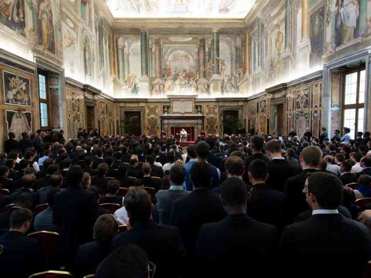 I «consigli» del Papa ai seminaristi: ecco che preti sarete