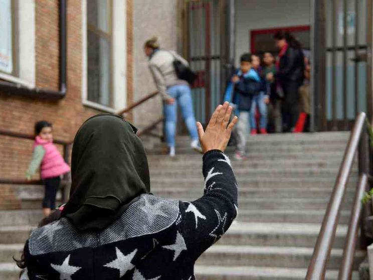 Appello del vescovo: risolvere il caso delle mense per gli stranieri