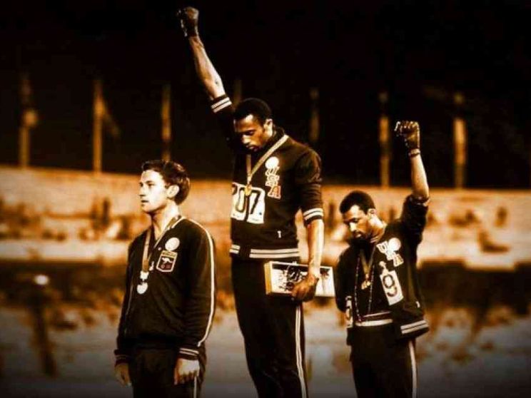 Storia di Norman, il terzo uomo di una protesta storica