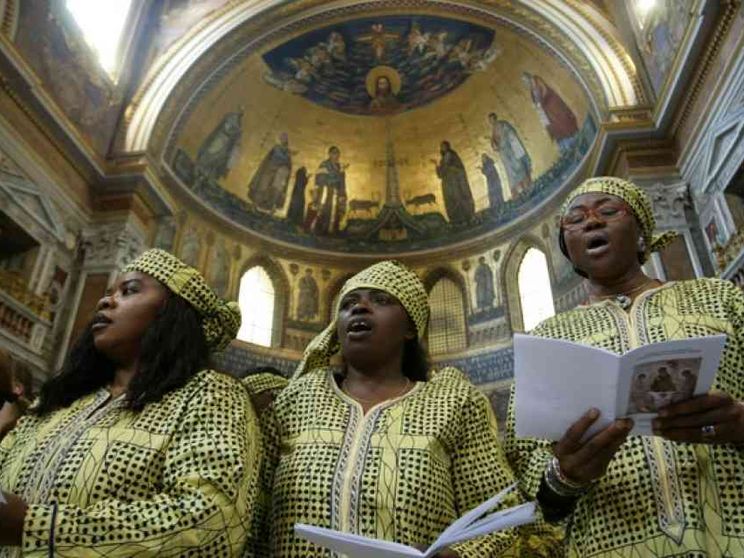 Il Papa: l'Europa è nata dalle migrazioni