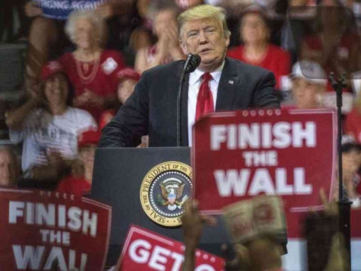 Ius soli, Trump insiste: «Deciderà la Corte Suprema»