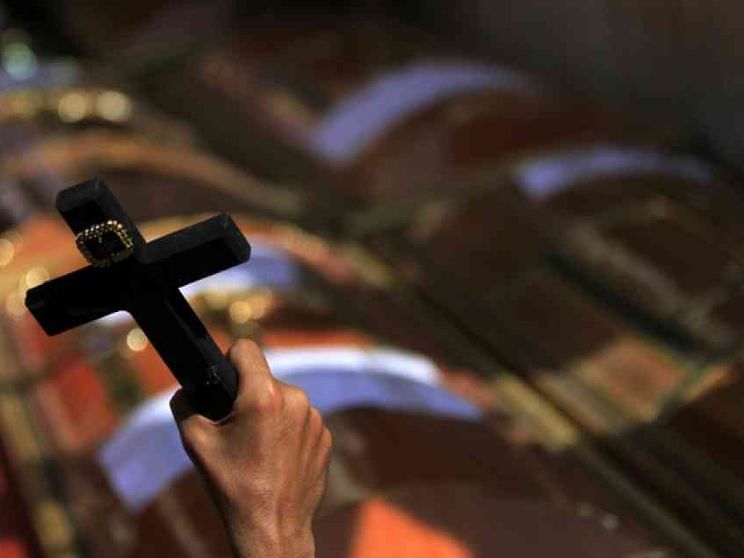 Attacco del Daesh ai bus diretti al Santuario copto: 11 morti, di cui 3 bimbi