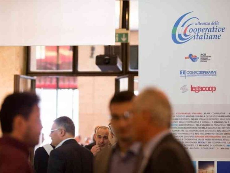 Parte da Bari la Biennale della Cooperazione italiana