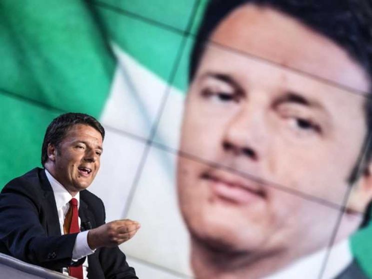 Tv pubblica, j'accuse di Renzi: copre le oscenità del governo