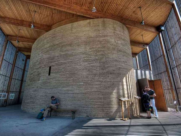 L'architettura contemporanea ritorna alla terra. Cruda