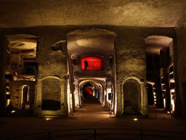 Catacombe di San Gennaro, serve ripartire dall'esperienza