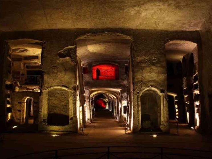 Catacombe di San Gennaro, serve ripartire dall'esperienza