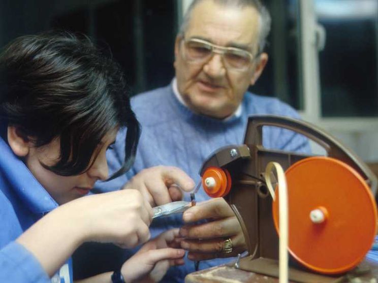 Divario generazionale, patto per l'occupazione giovanile