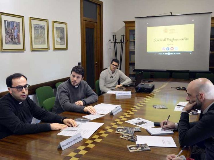 I ragazzi di oggi pregano anche online