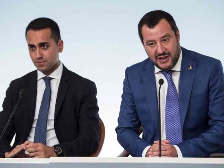 Lega-M5s, prove di pace sul reddito. Ma scoppia la grana ecotassa