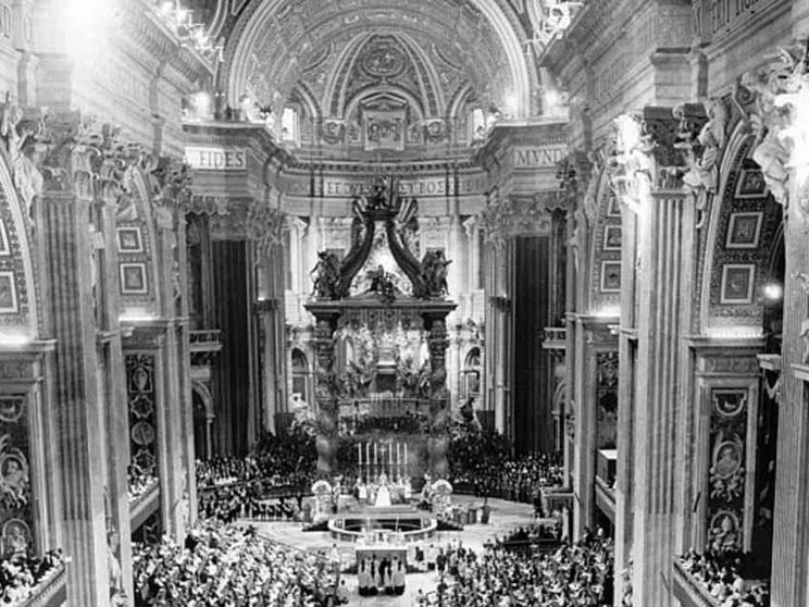 La Lumen gentium, i testi conciliari e un aiuto interpretativo