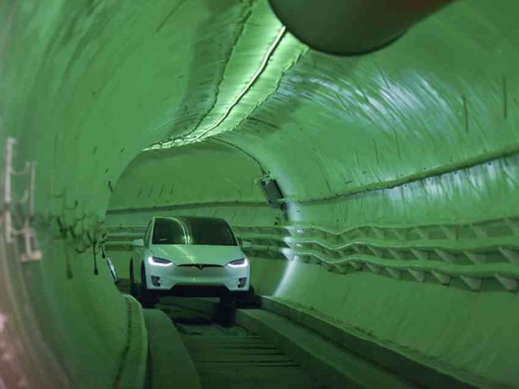 «Eliminerò il traffico, ecco la mia rete sotterranea»