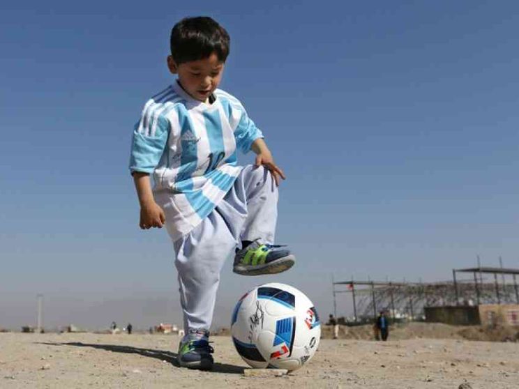 La storia di Murtaza: dall'incontro con Messi alla fuga dai Talebani