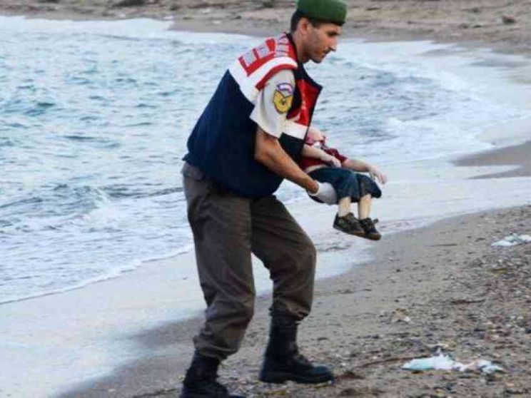 Dolore e immagini, la pietà in una foto