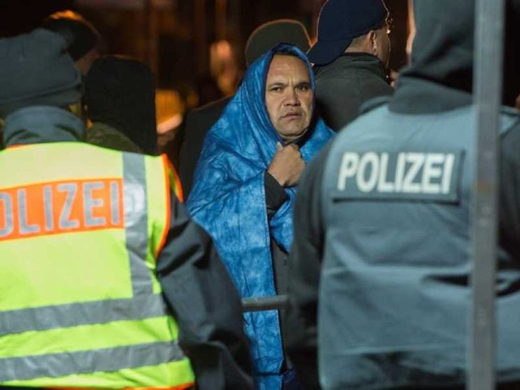 Fedeli impediscono l'espulsione di iraniano dalla Germania