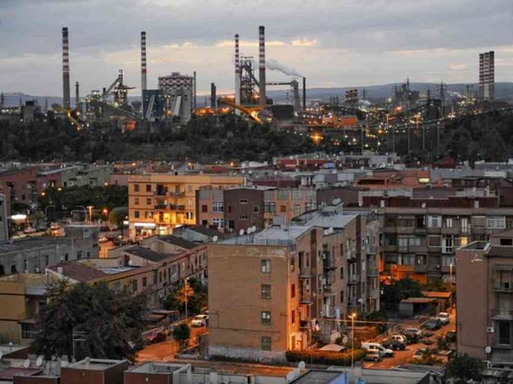 L’arcivescovo Santoro: l’Ilva sarà laboratorio di ecologia