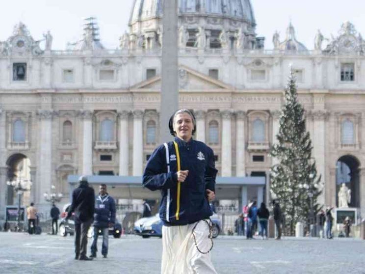 La suora-runner e i migranti: la Santa Sede ha la sua prima associazione sportiva