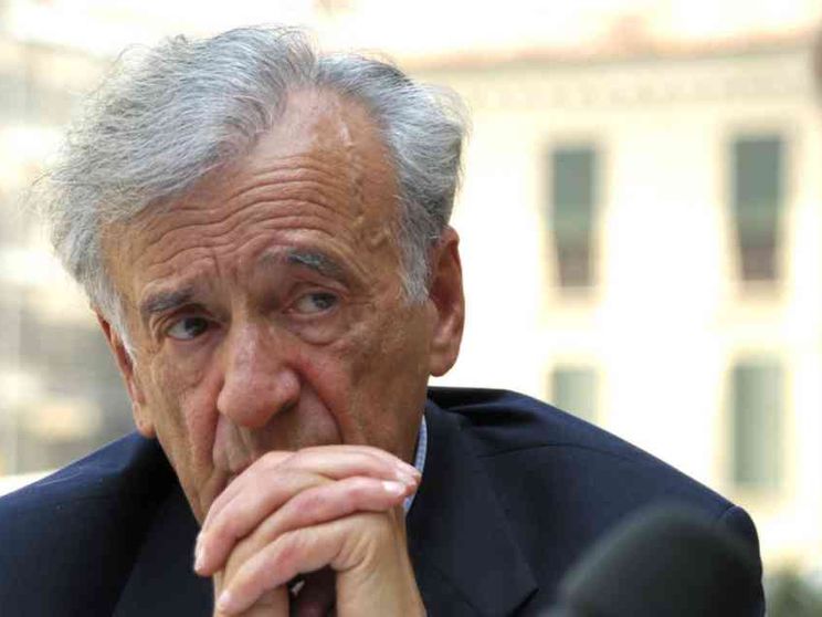Elie Wiesel: «Come portare il peso della memoria?»