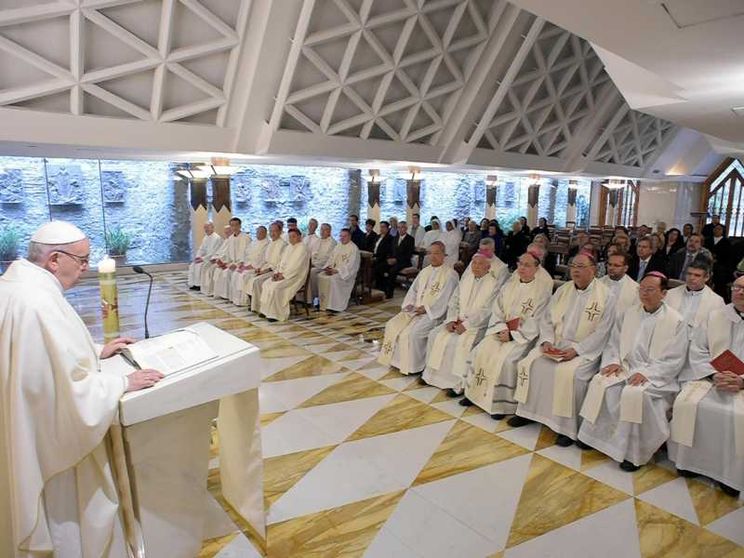 Il Papa: i preti siano gioiosi come don Bosco