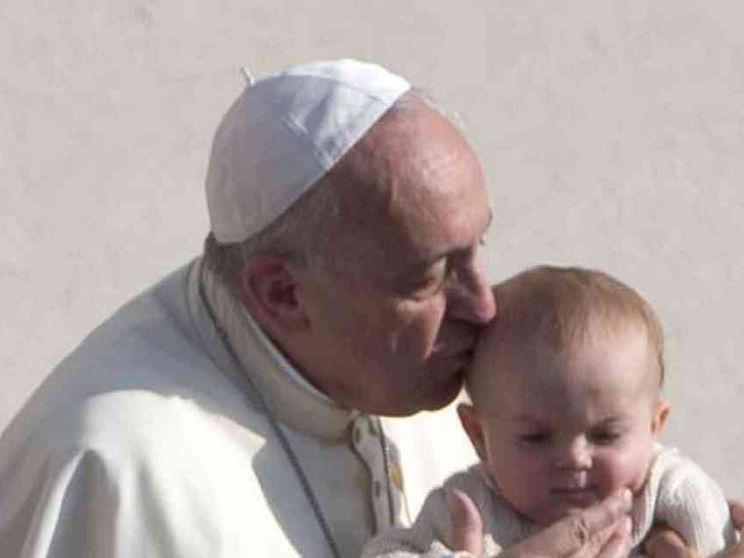 Il Papa: «L'aborto non può essere presentato come diritto umano»