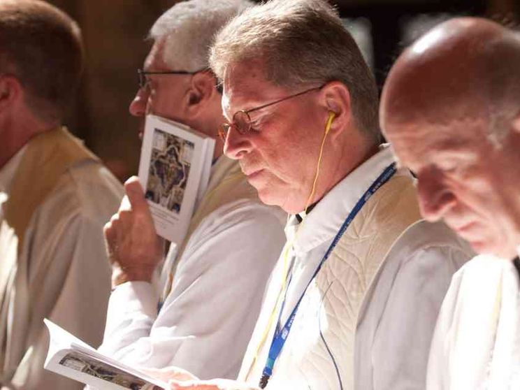 Cumulo dei contributi e quota 100. Inps precisa: i preti non accedono