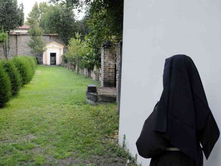 Abusi, se le vittime sono suore