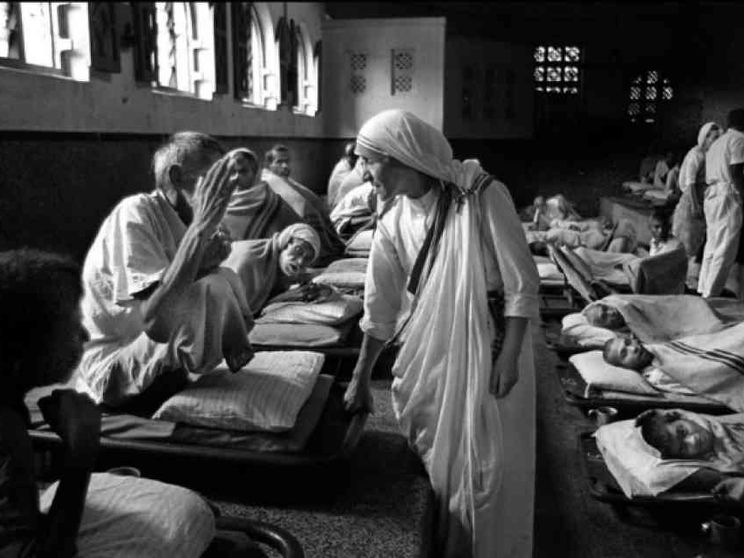 L’esempio di Madre Teresa: «Chiamati alla gratuità»