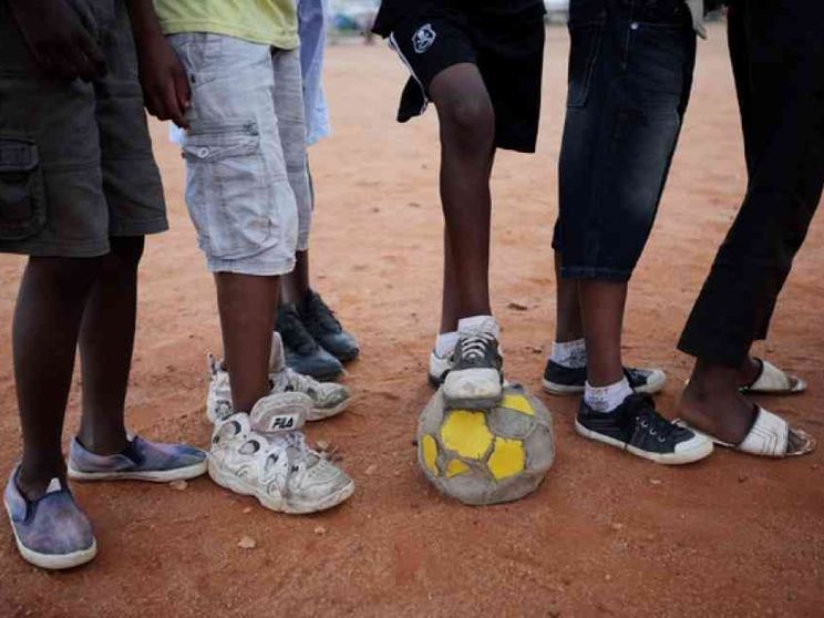 Tra sogni e affari illeciti, la tratta dei baby campioni colpisce ancora