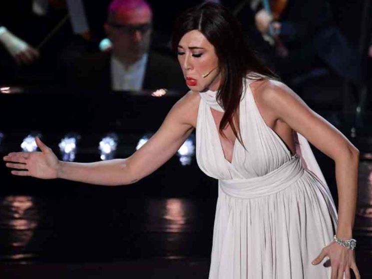 Citato Satana, polemiche su Virginia Raffaele