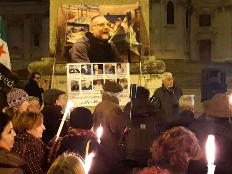 Rapito da 2.000 giorni in Siria: fiaccolata di solidarietà per padre Dall'Oglio