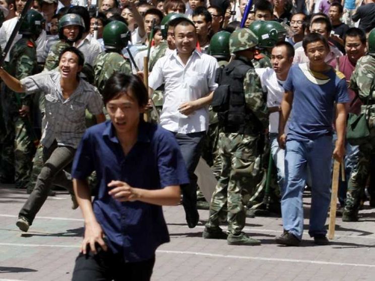 «La Cina utilizza il Dna per spiare i dissidenti. Con l'aiuto Usa»