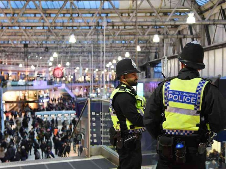 Londra, i pacchi bomba spediti dall'Irlanda