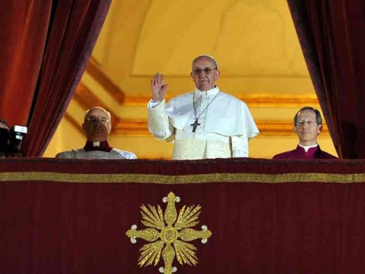 Sei anni in 7 foto: l'anniversario del pontificato di papa Francesco