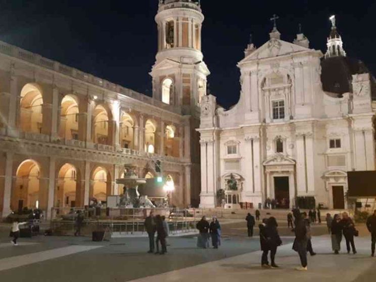 Loreto in festa attende la visita di Papa Francesco