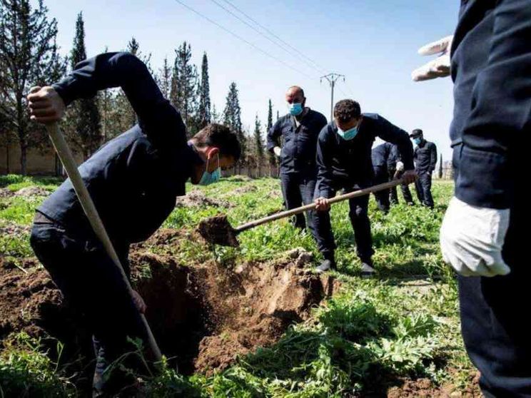 Raqqa, le fosse del Daesh nel silenzio del mondo