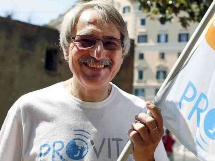 Brandi: perché questo clima di odio? Gli inviti erano per tutti