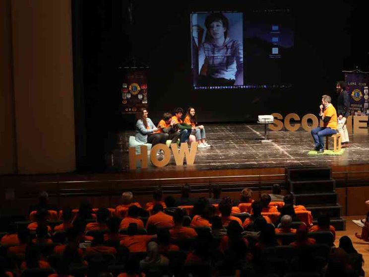 «Senza smartphone si può». Gli studenti vincono la sfida