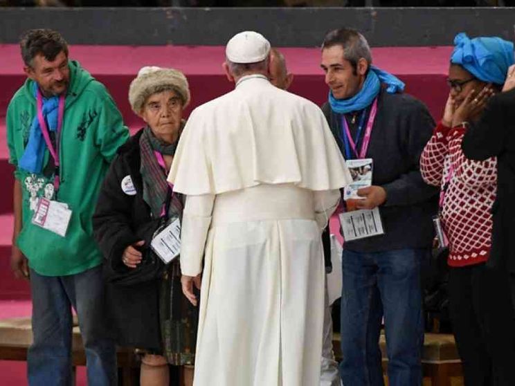 Il timbro di Francesco per curare i poveri del Colonnato