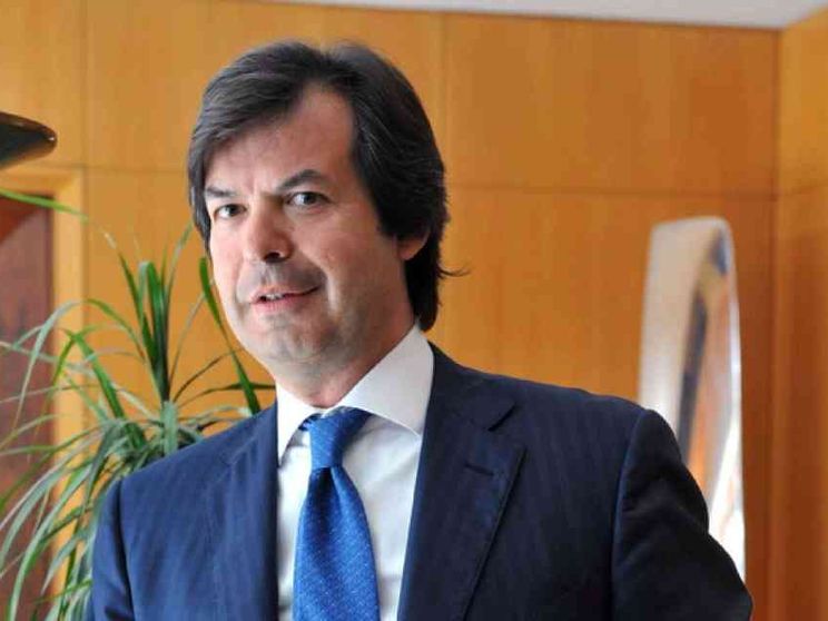 Messina (Intesa): «Giù il debito ecco come fare»