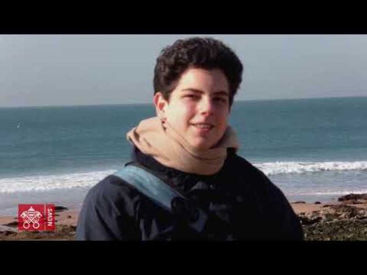 Il corpo di Carlo Acutis traslato nel santuario della Spogliazione