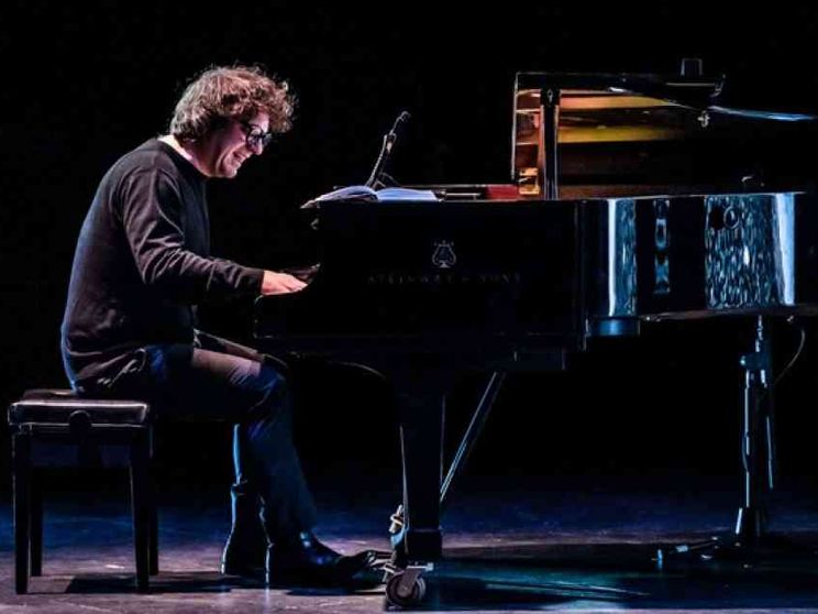 Remo Anzovino: «Le note del mio pianoforte per colorare Gauguin»