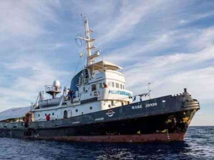 La direttiva del Viminale non ferma la Mare Jonio: missione per salvare vite