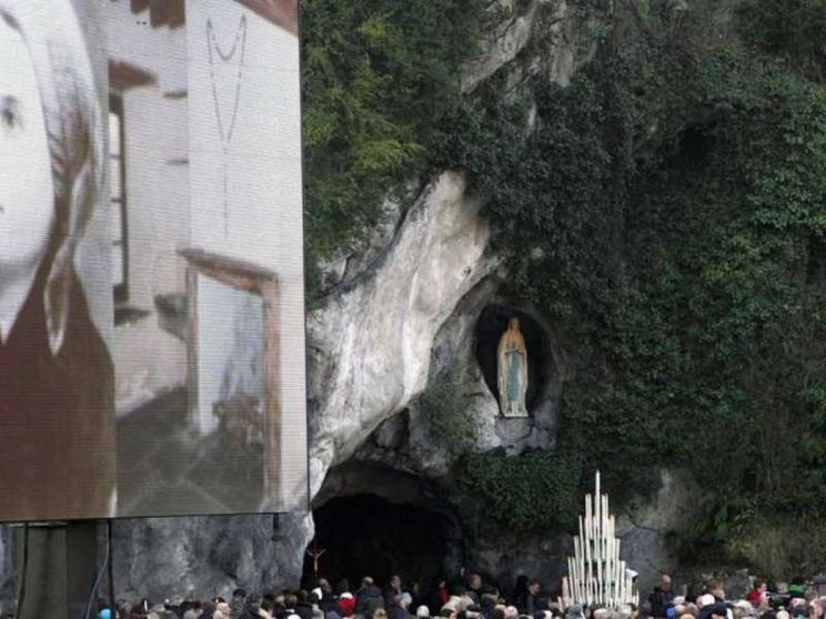 Arrivano le reliquie di santa Bernadette, il pellegrinaggio nelle diocesi