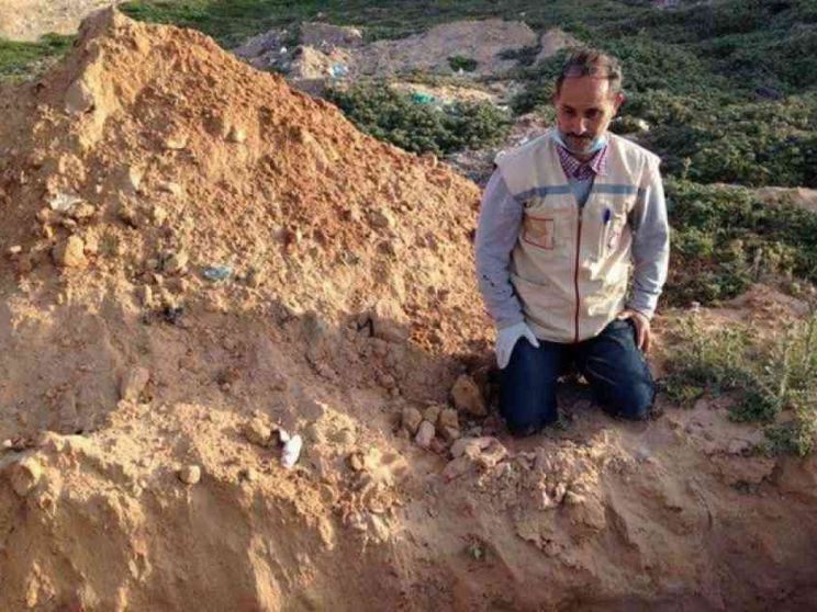 Chamseddine Marzoug: l'uomo che seppellisce i migranti