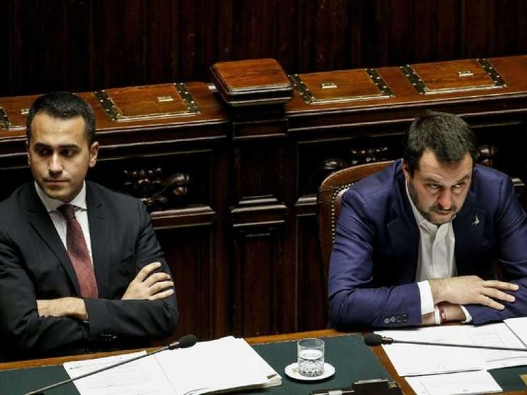 Lite Di Maio-Salvini, "Salva-Roma" approvato a metà