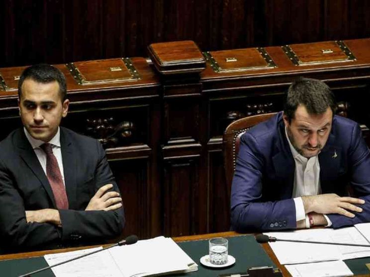 Lite Di Maio-Salvini, "Salva-Roma" approvato a metà