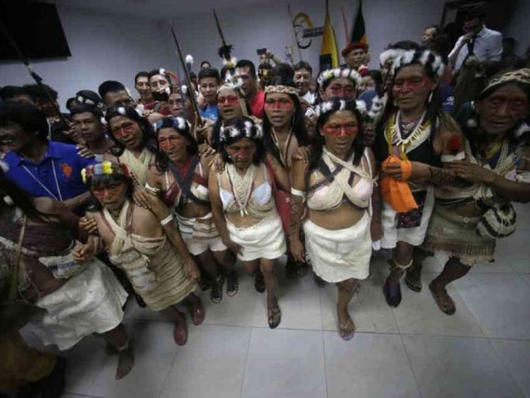 Gli indios Waorani salvano dal petrolio 200mila ettari di Amazzonia